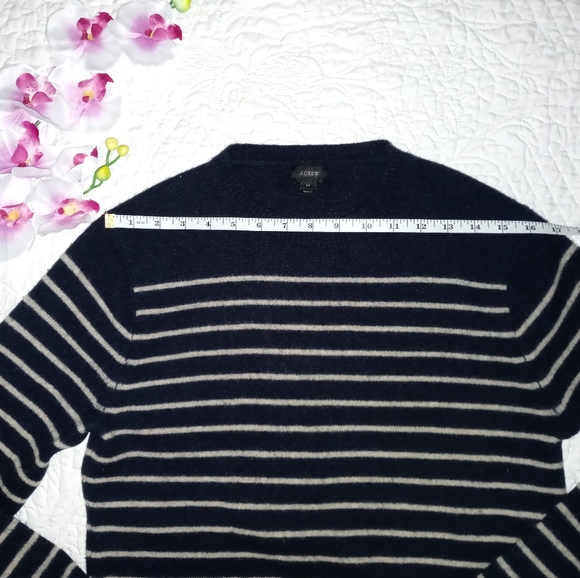 J CREW WOMEN PULLOVER SWEATER STRIPED NAVY/CREAM - Picture 5 of 12